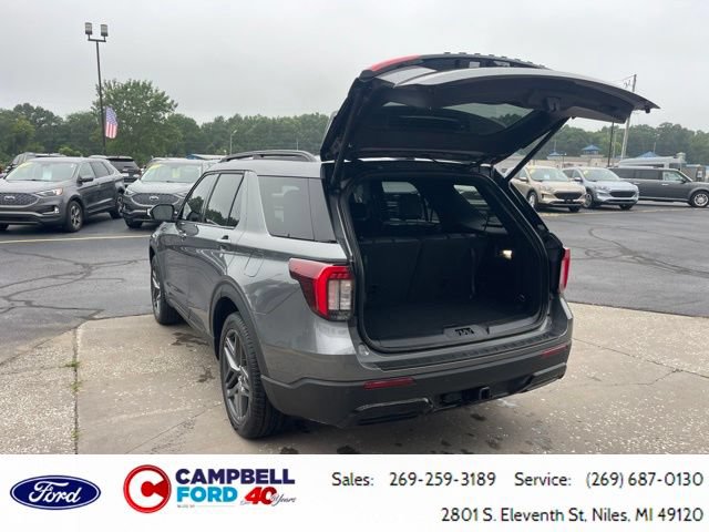 Certified 2025 Ford Explorer ST-Line w/ Premium Package AWD/4WD image 36