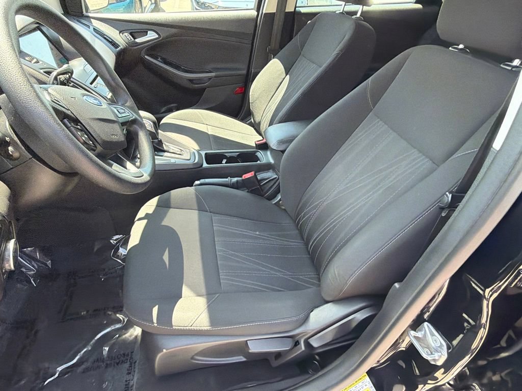 Certified 2017 Ford Focus SEL FWD image 23