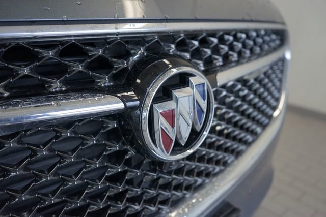 Used 2018 Buick Enclave Avenir w/ Avenir Technology Package image 19