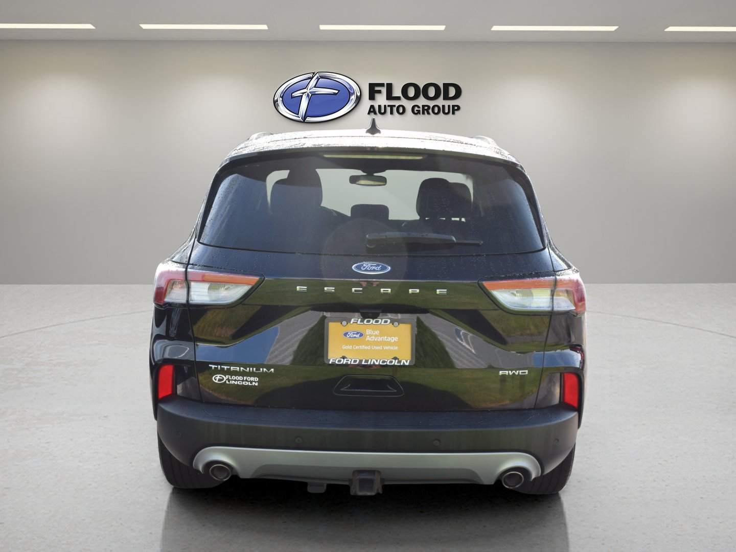 Certified 2022 Ford Escape Titanium w/ Class II Trailer Tow Package AWD/4WD image 5