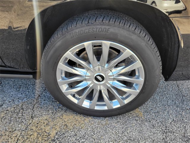 Used 2023 Cadillac Escalade ESV Premium Luxury w/ Performance Package image 9