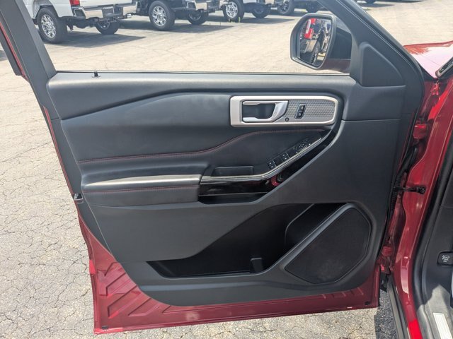 Certified 2023 Ford Explorer ST-Line w/ Class IV Trailer Tow Package RWD image 13