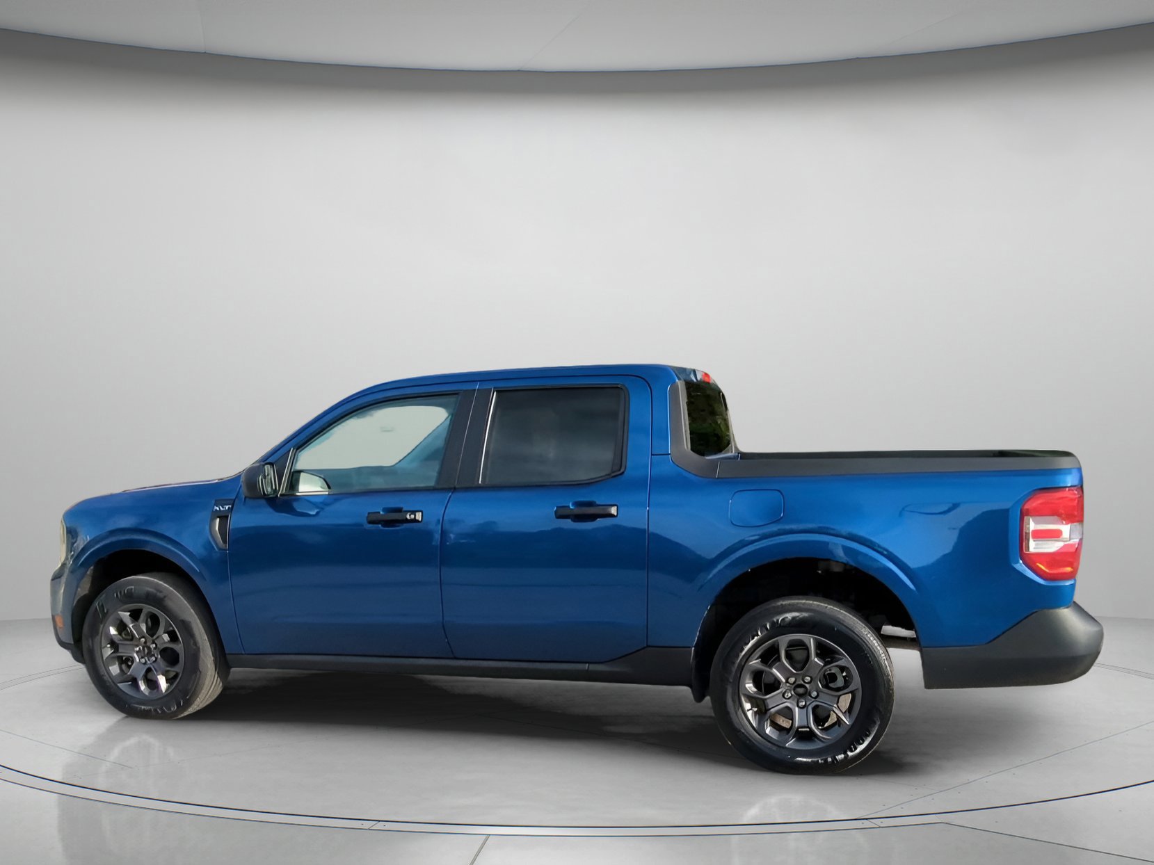 Certified 2024 Ford Maverick XLT image 9