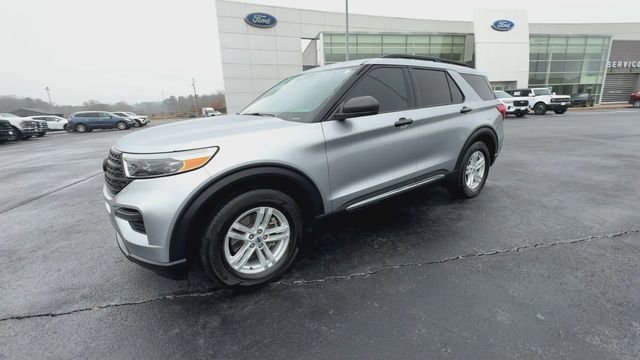Certified 2023 Ford Explorer XLT image 2