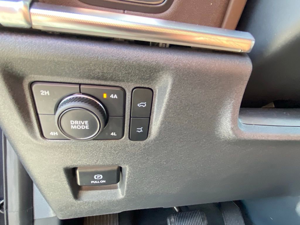 Certified 2025 Ford Expedition King Ranch image 12