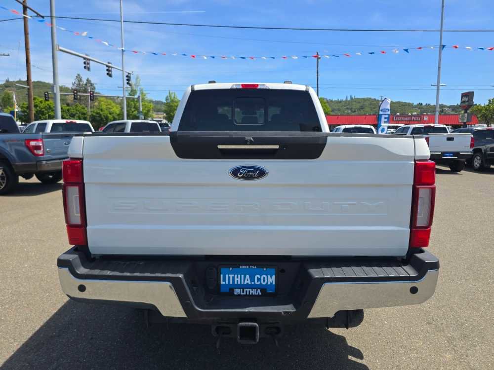 Certified 2020 Ford F350 Lariat w/ Lariat Ultimate Package AWD/4WD image 4
