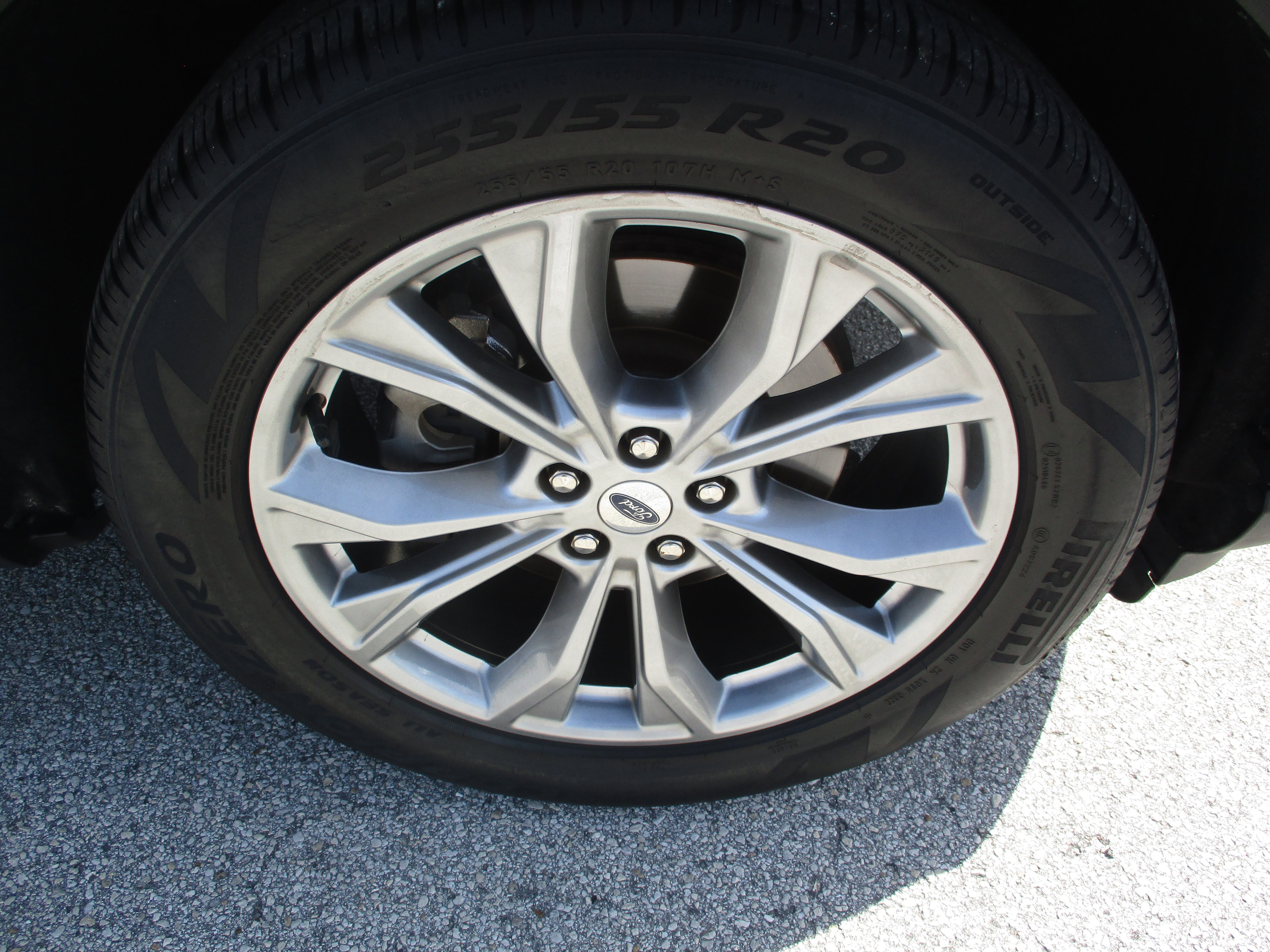 Certified 2022 Ford Explorer XLT w/ Equipment Group 202A image 14