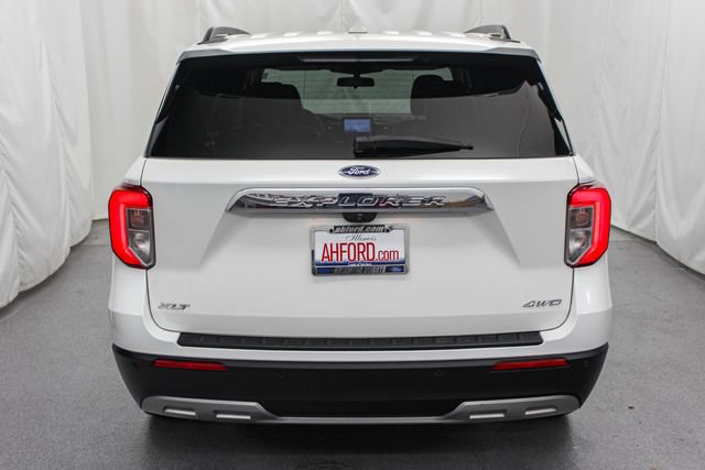 Certified 2023 Ford Explorer XLT w/ Equipment Group 202A AWD/4WD image 8
