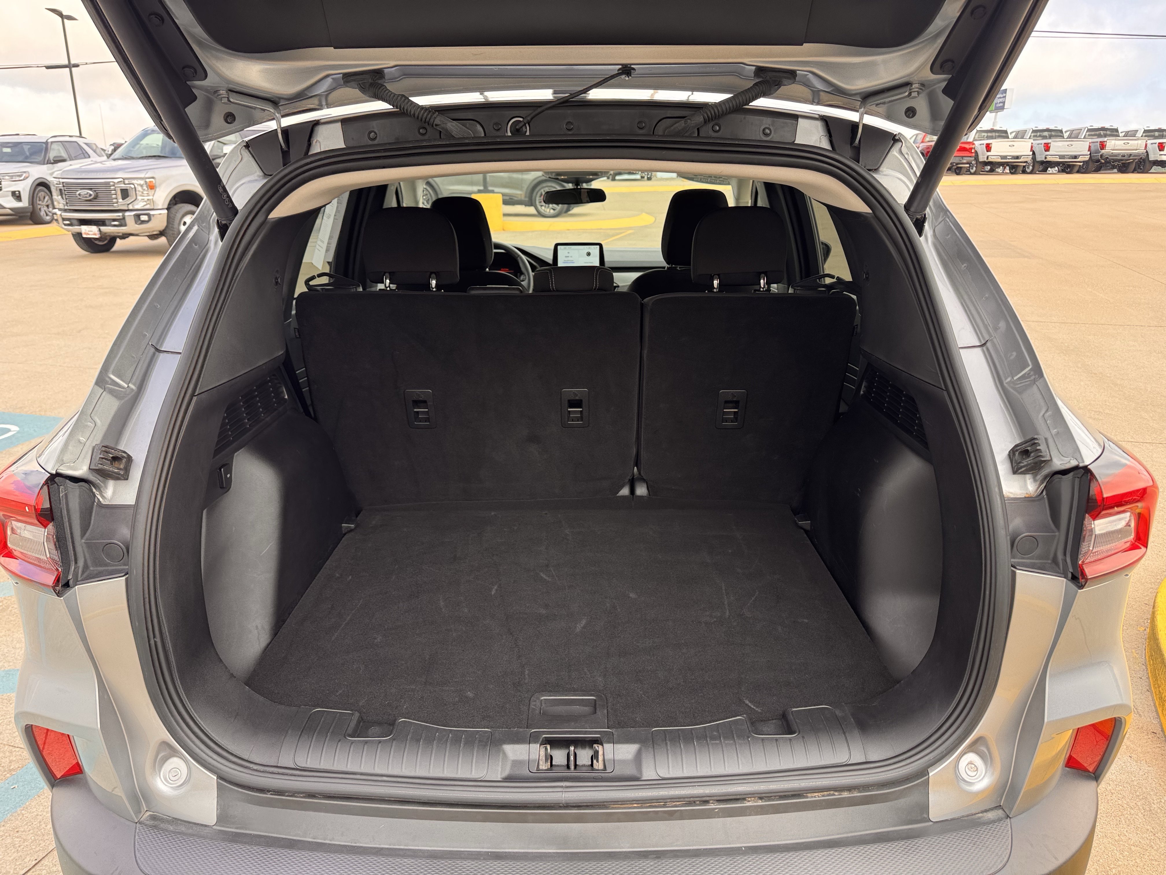 Certified 2024 Ford Escape Active w/ Cold Weather Package image 35