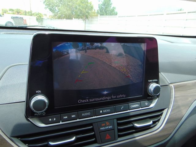 Used 2025 Nissan Altima 2.5 SV FWD image 13