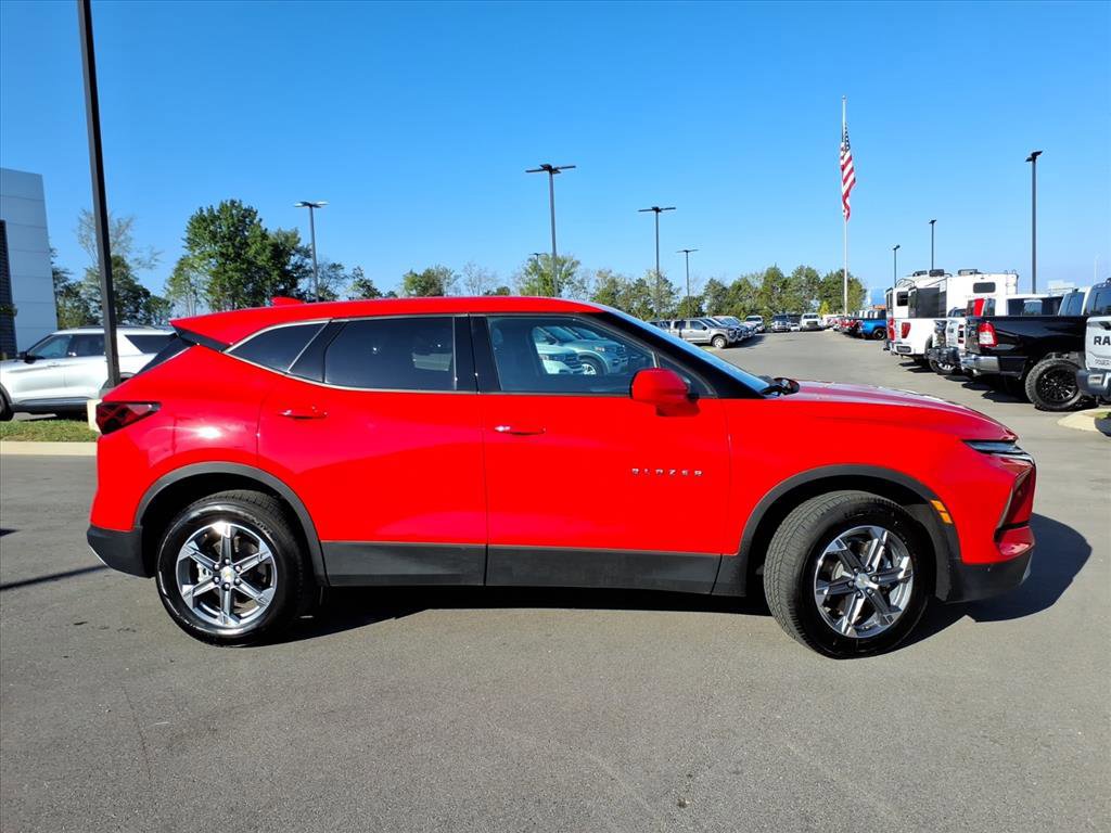 Used 2024 Chevrolet Blazer LT image 6