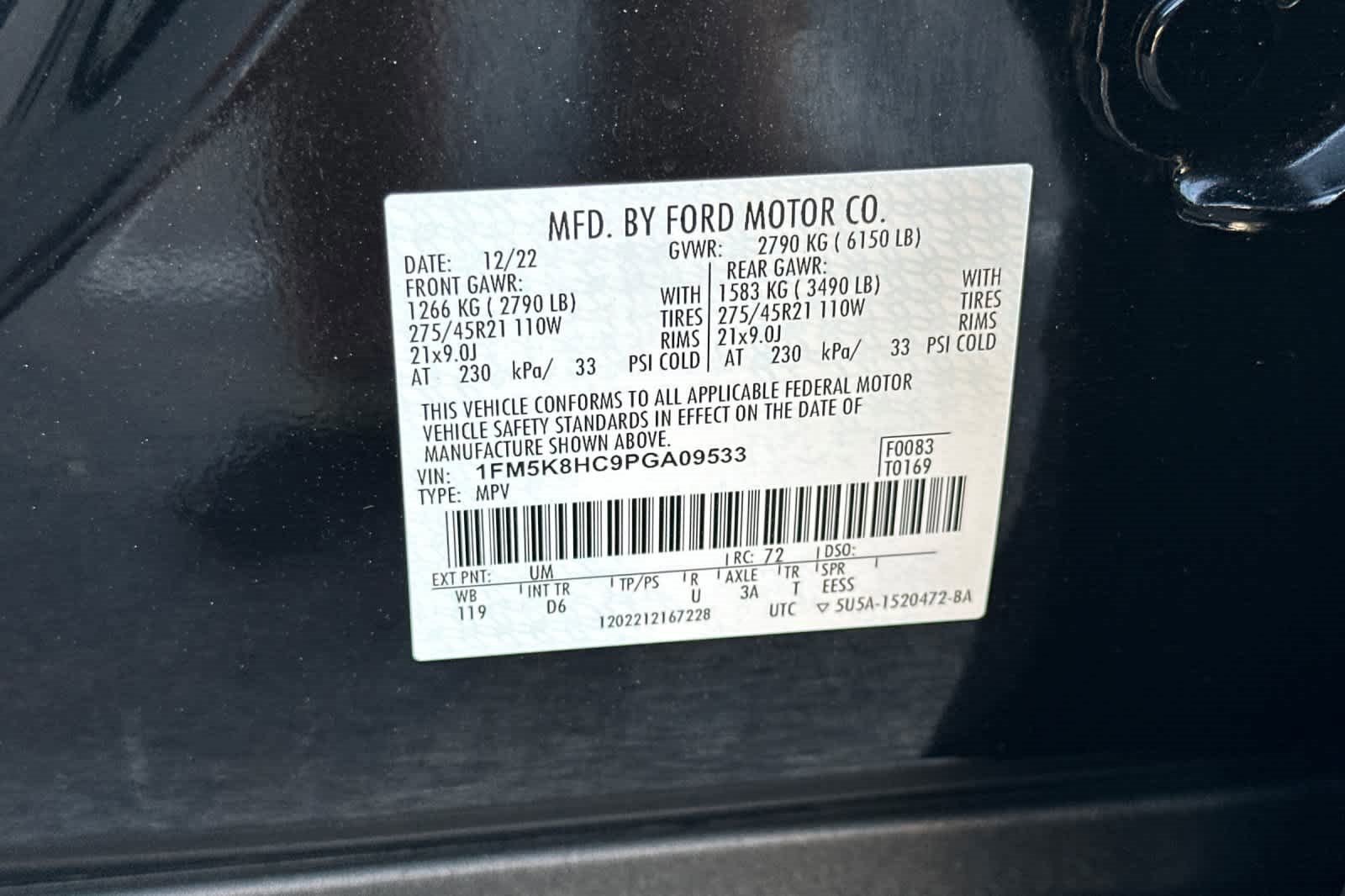 Certified 2023 Ford Explorer Platinum w/ Technology Package image 32