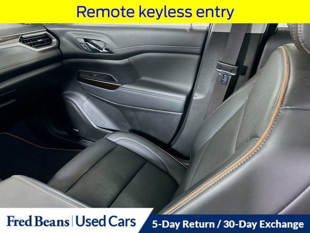 Used 2023 GMC Acadia AT4 w/ Preferred Package AWD/4WD image 32