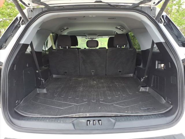 Certified 2020 Ford Explorer XLT w/ Comfort Package AWD/4WD image 10
