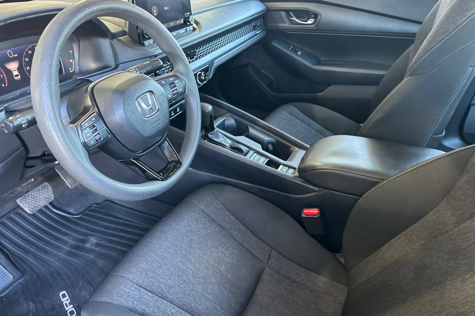 Used 2023 Honda Accord LX image 9