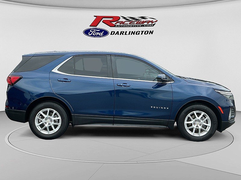 Used 2022 Chevrolet Equinox LT FWD image 2