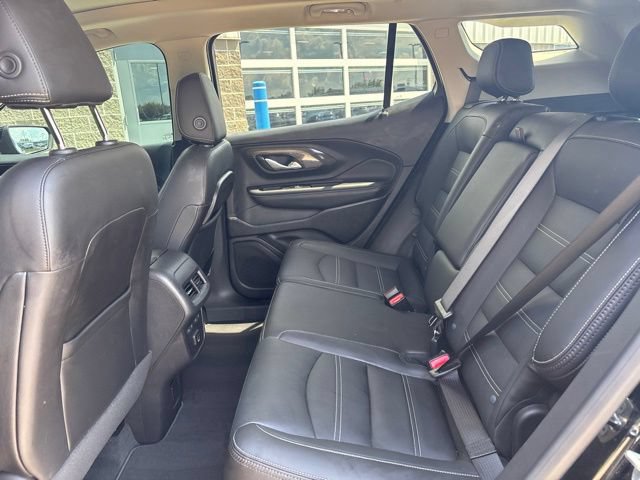 Used 2024 GMC Terrain Denali w/ Black Diamond Edition AWD/4WD image 32