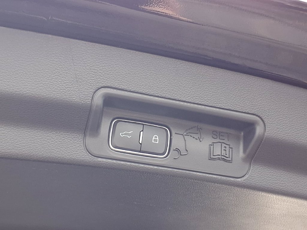 Certified 2025 Ford Explorer ST AWD/4WD image 34