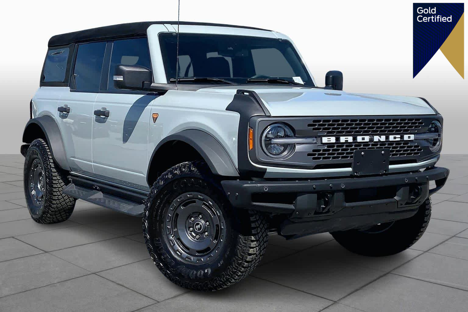 Certified 2024 Ford Bronco Badlands image 1
