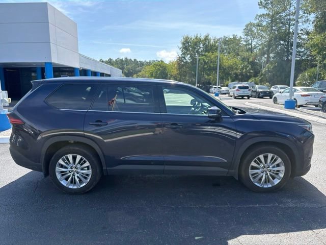 Used 2025 Toyota Grand Highlander AWD image 3