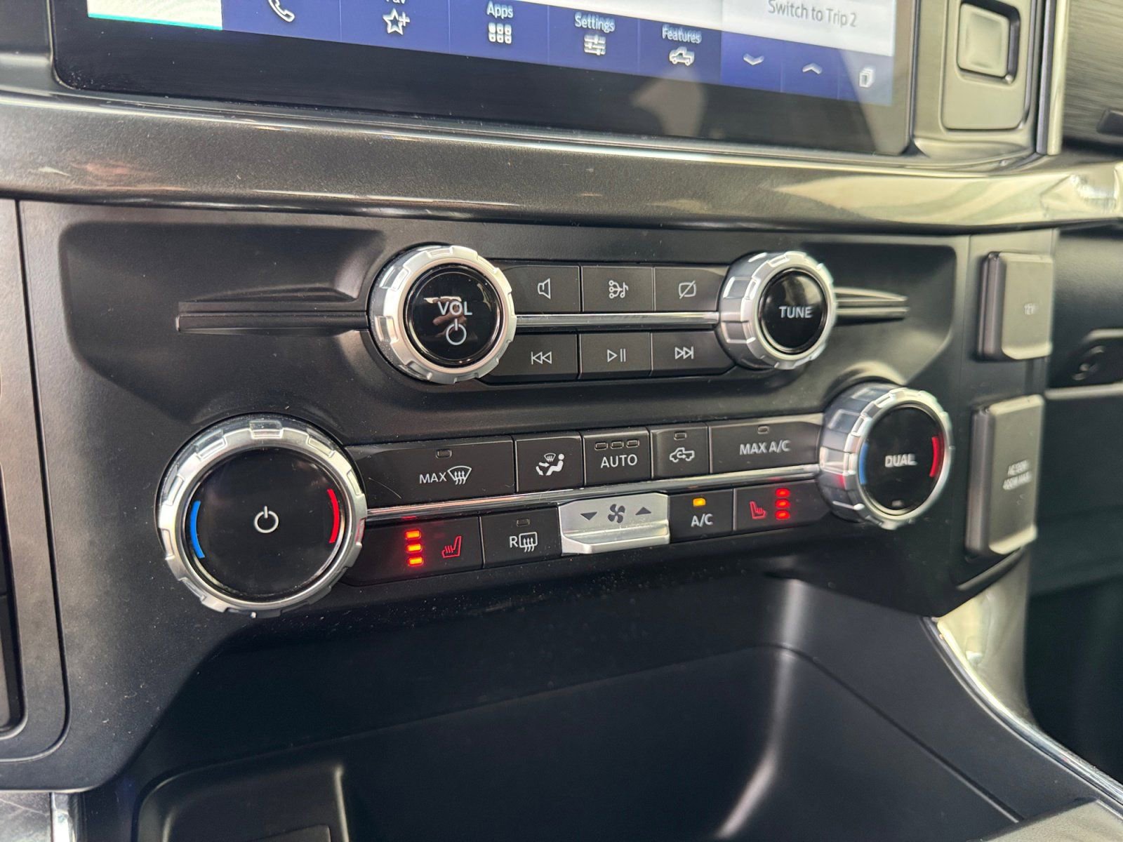 Certified 2022 Ford F150 XLT w/ Equipment Group 302A High image 25