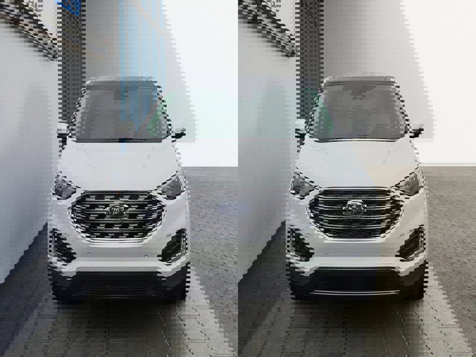 Certified 2022 Ford Edge Titanium w/ Class II Trailer Tow Package image 8