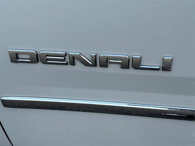 Used 2020 GMC Yukon Denali image 22