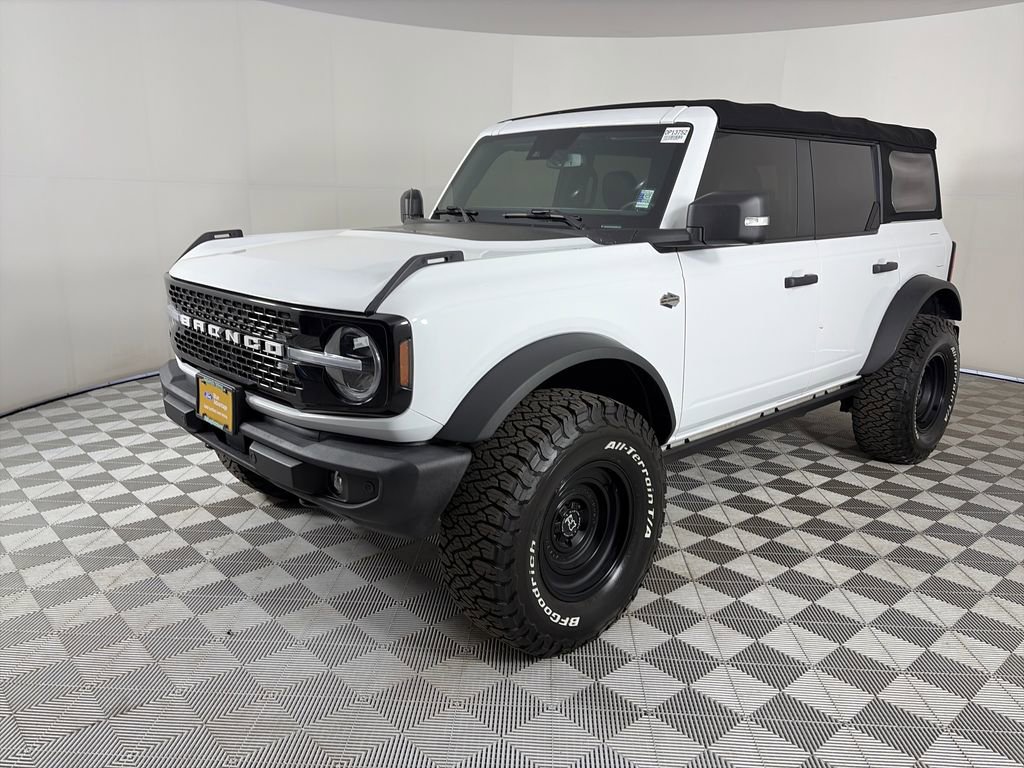 Certified 2022 Ford Bronco Wildtrak AWD/4WD image 3