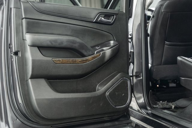 Used 2017 Chevrolet Suburban LT image 46