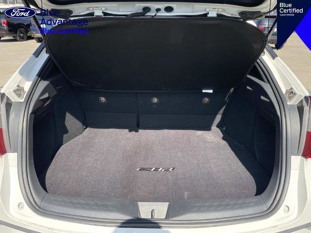 Used 2021 Toyota C-HR XLE FWD image 24