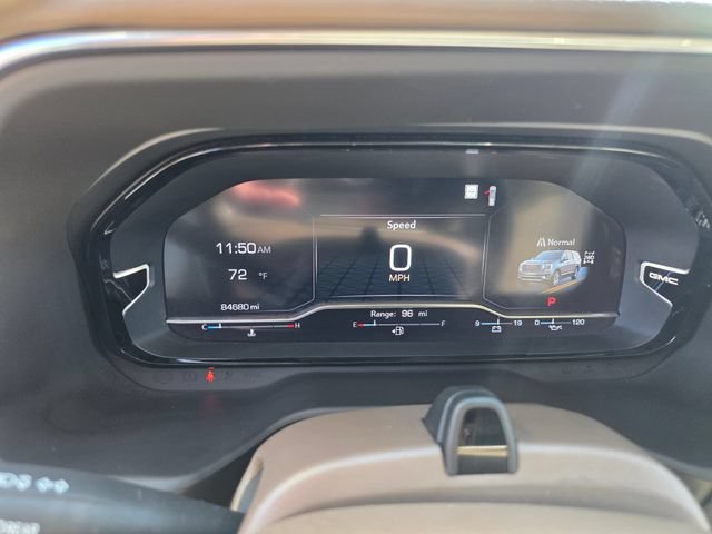 Used 2023 GMC Yukon XL Denali w/ Advanced Technology Package AWD/4WD image 22