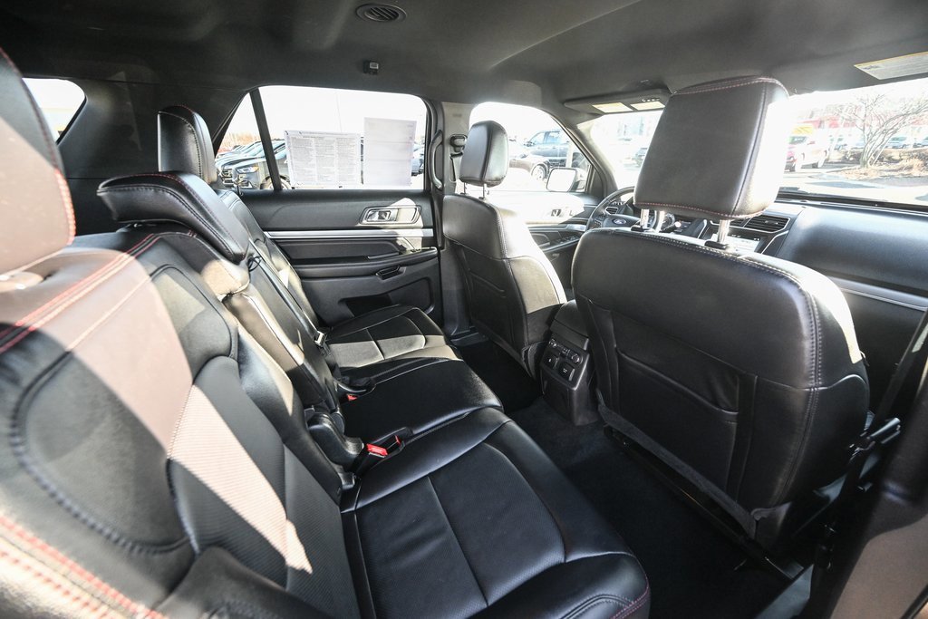 Certified 2019 Ford Explorer Sport w/ Equipment Group 401A image 33