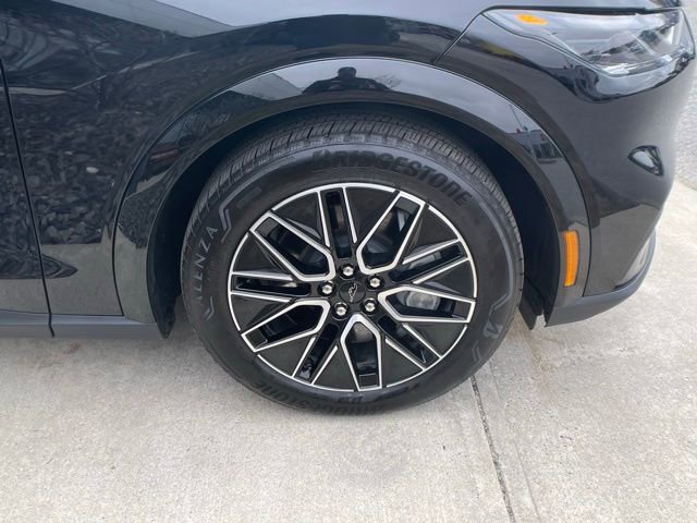 Certified 2025 Ford Mustang Mach-E Premium AWD/4WD image 11