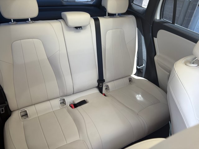 Used 2022 Mercedes-Benz GLA 250 4MATIC w/ Premium Package Lite image 18