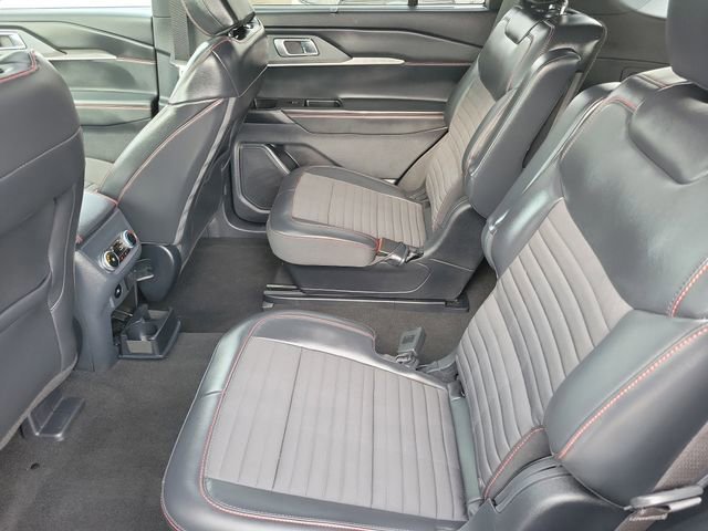Certified 2025 Ford Explorer ST-Line w/ Premium Package AWD/4WD image 24
