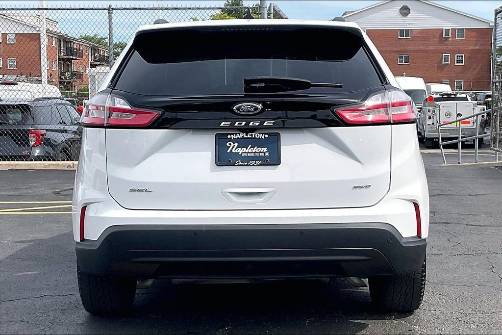 Certified 2023 Ford Edge SEL w/ Sport Appearance Package AWD/4WD image 3