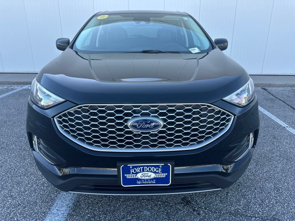 Certified 2024 Ford Edge SEL w/ Convenience Package AWD/4WD image 11