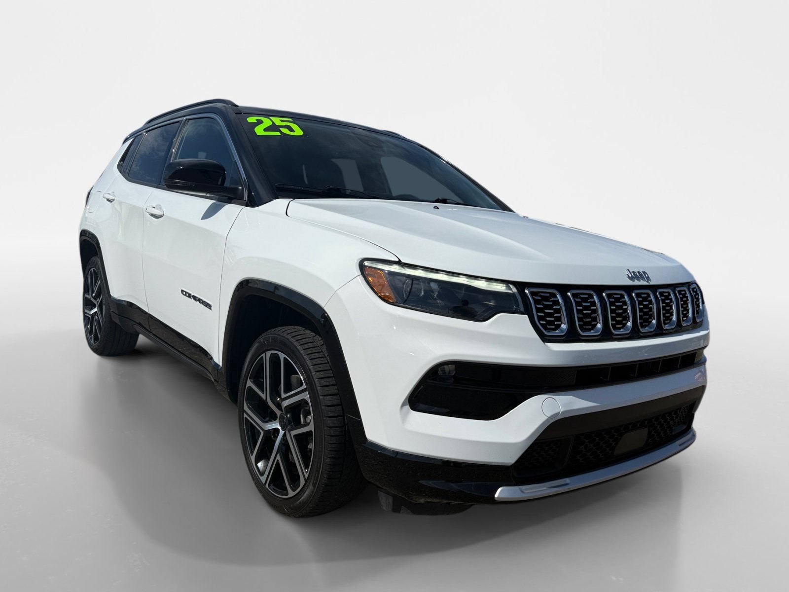 Used 2025 Jeep Compass Limited w/ Elite Group AWD/4WD image 9