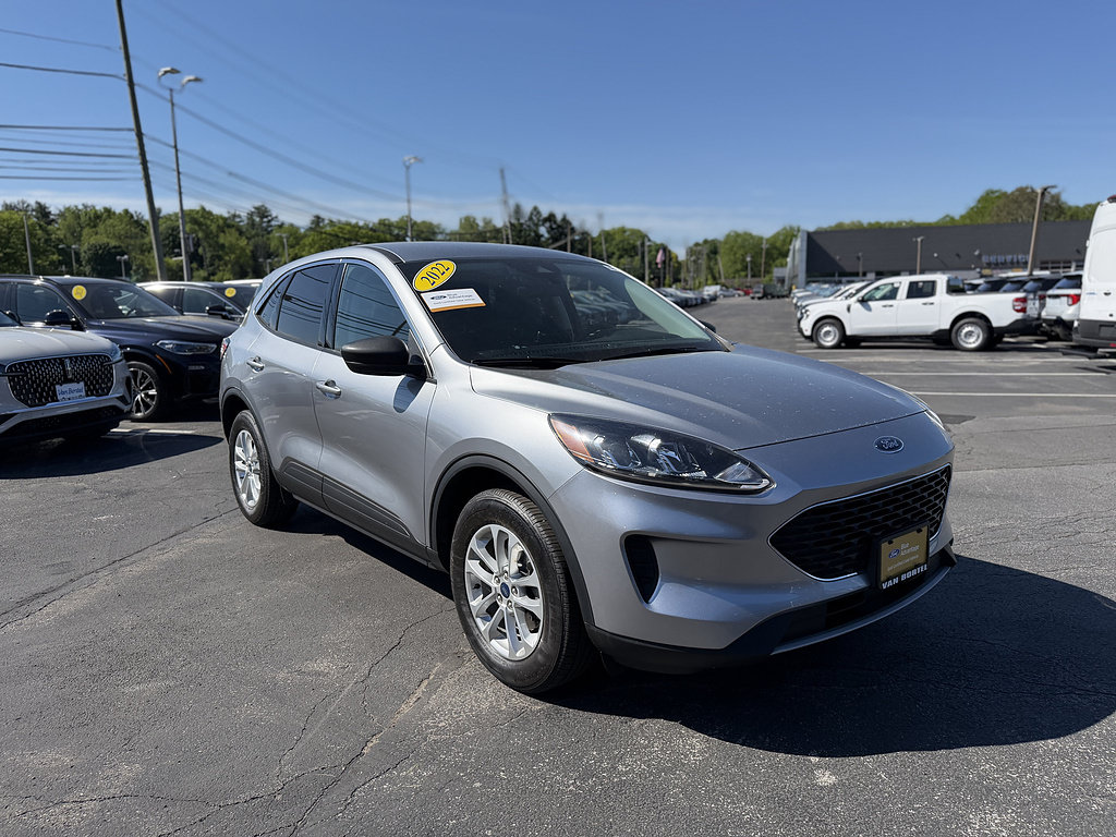 Certified 2022 Ford Escape SE w/ Cold Weather Package AWD/4WD image 10