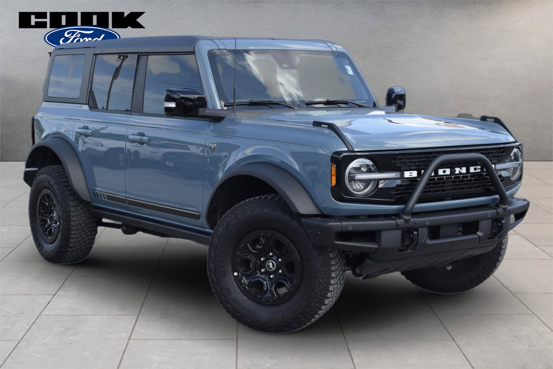 Certified 2021 Ford Bronco First Edition AWD/4WD image 2