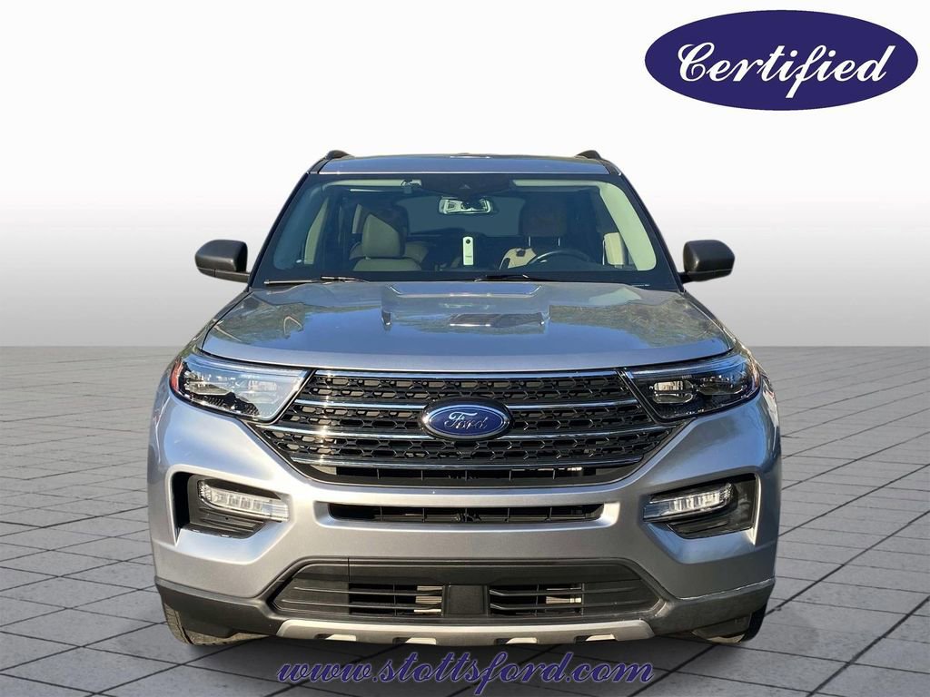 Certified 2022 Ford Explorer XLT w/ Equipment Group 202A image 6