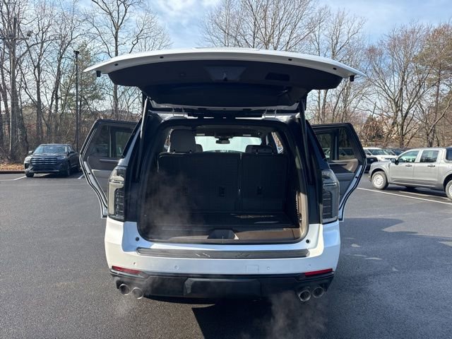 Used 2025 Chevrolet Tahoe Z71 w/ Comfort Package image 28