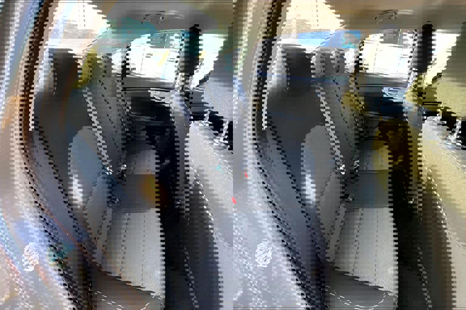 Used 2023 Kia Forte LXS w/ LXS Technology Package image 19