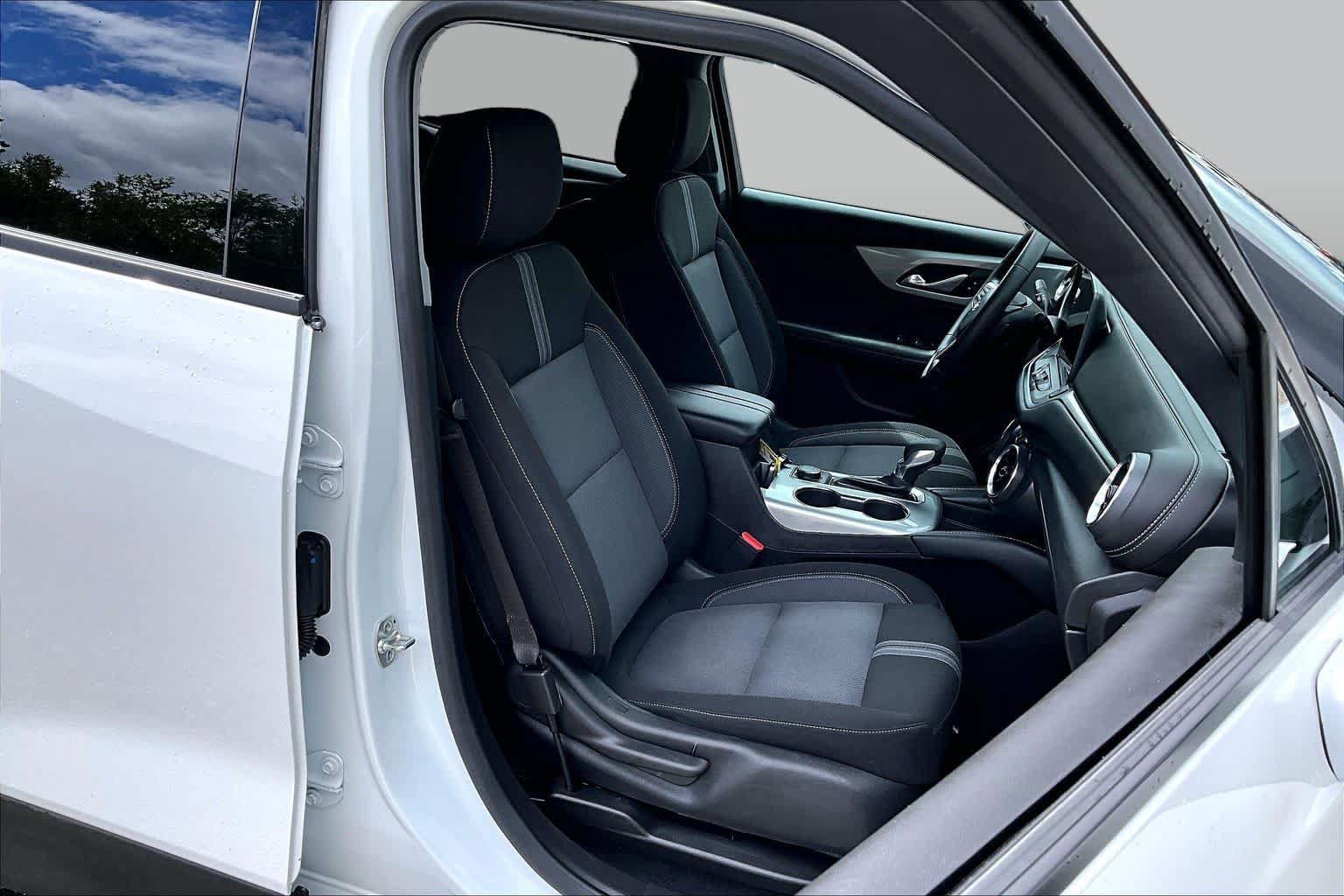 Used 2024 Chevrolet Blazer LT AWD/4WD image 8