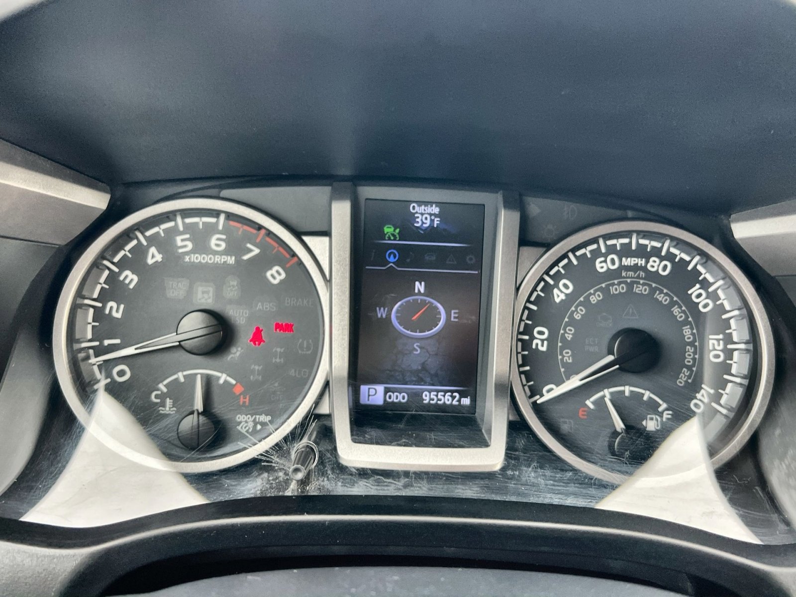 Used 2018 Toyota Tacoma Limited image 17