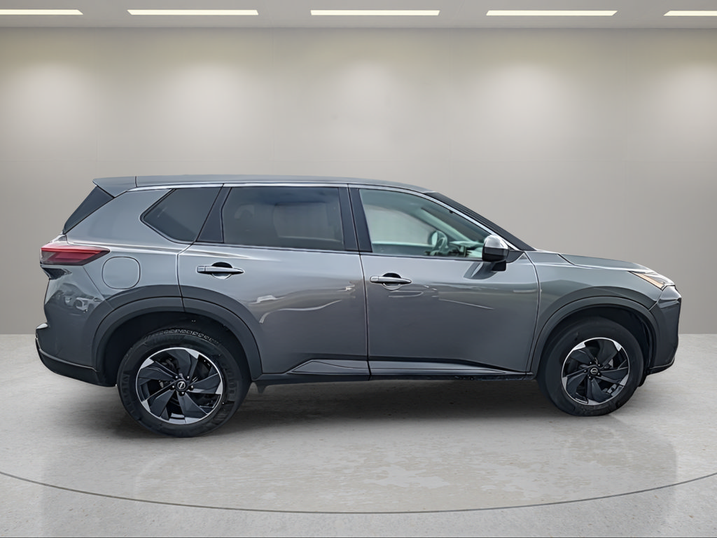 Used 2024 Nissan Rogue SV AWD/4WD image 9