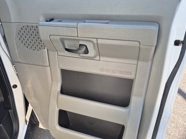 Certified 2022 Ford E-350 and Econoline 350 Super Duty w/ Power Windows & Locks Group RWD image 29
