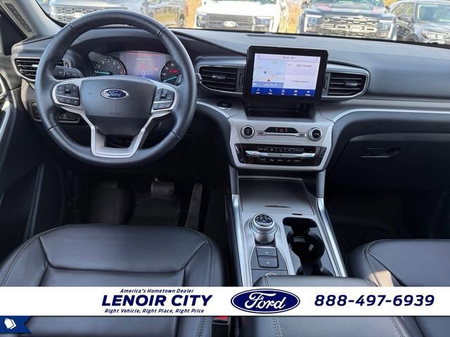 Certified 2022 Ford Explorer XLT w/ Equipment Group 202A image 15