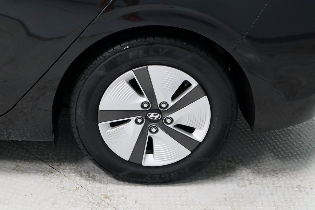 Used 2018 Hyundai Ioniq Blue image 18