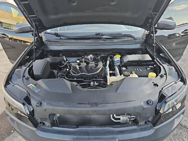 Used 2019 Jeep Cherokee Trailhawk w/ Comfort/Convenience Group AWD/4WD image 29